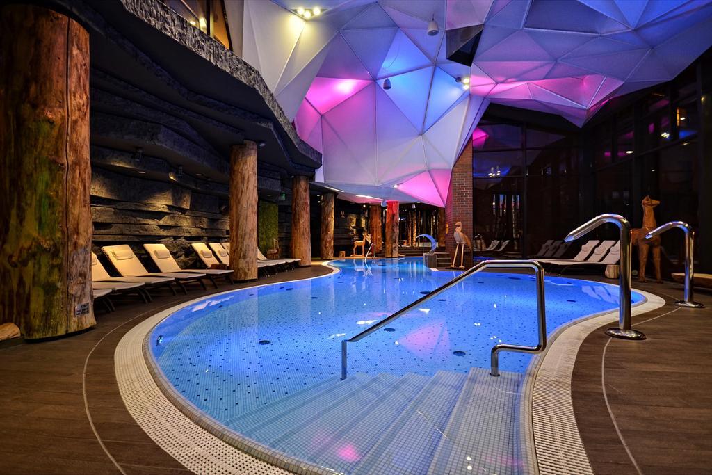 Hotel Zubrowka Spa & Wellness Bialowieza Exterior photo