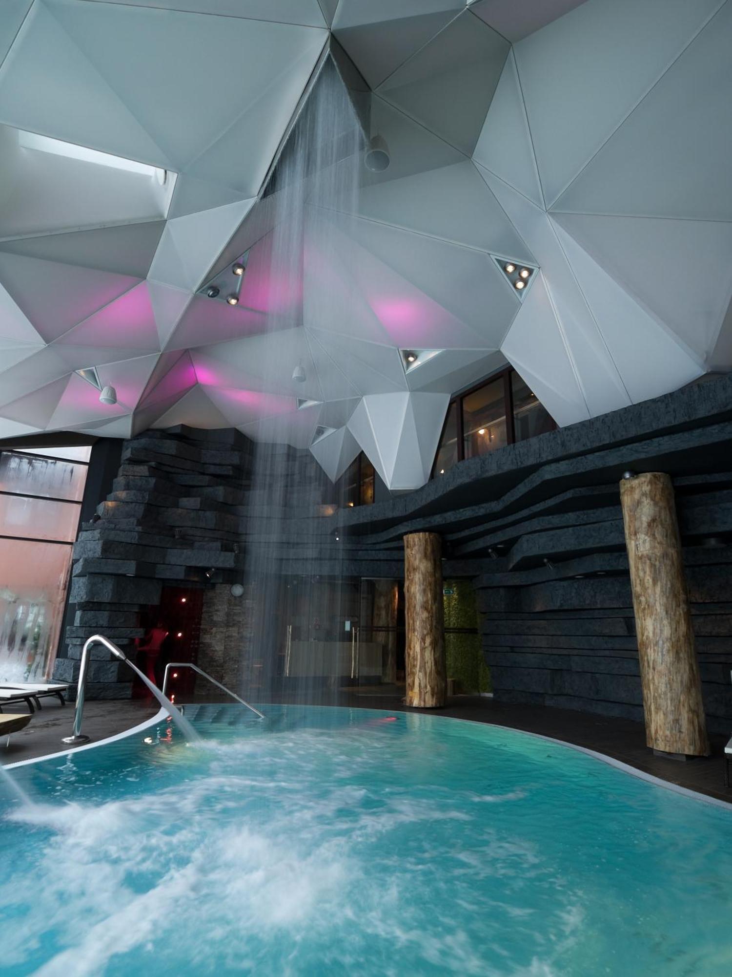 Hotel Zubrowka Spa & Wellness Bialowieza Exterior photo
